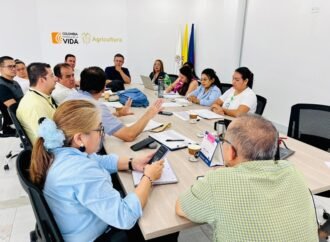 En el Meta, Defensoría y URT buscan garantizar representación judicial y cumplimiento de órdenes