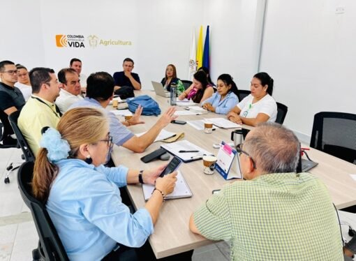 En el Meta, Defensoría y URT buscan garantizar representación judicial y cumplimiento de órdenes